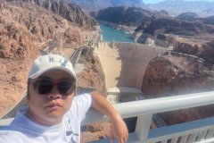邢鉴无惧跨国镇压 参加反共车队横跨美